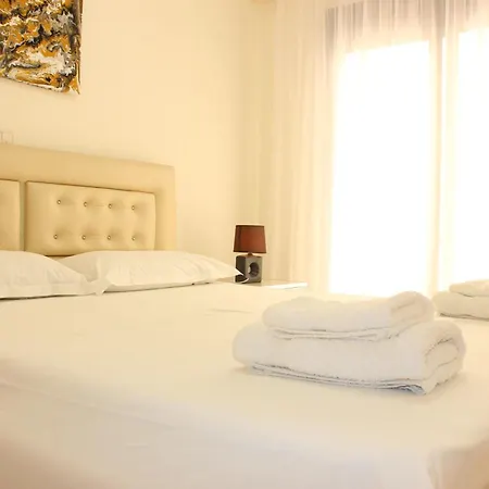Apartament Megrooms *