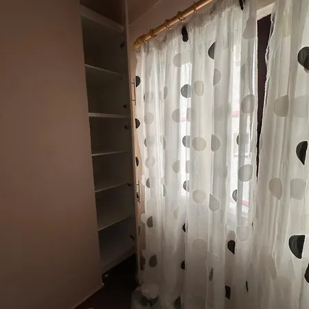 Apartament Megrooms *
