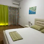 Apartment Megrooms